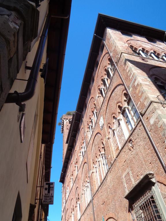 Liz Beth Apartman Lucca Szoba fotó